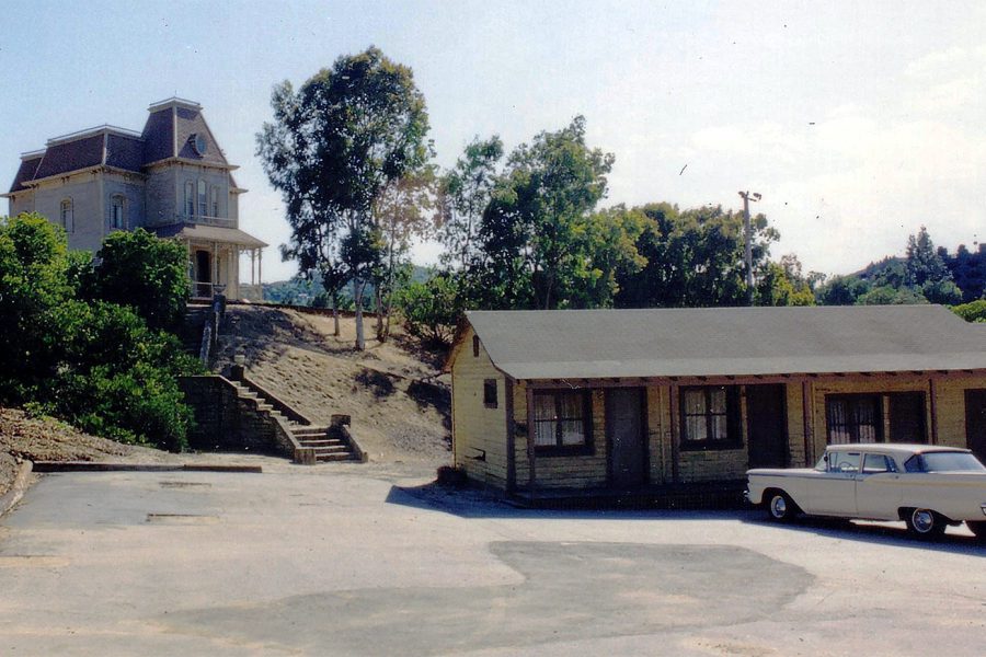 «Мотель Бейтс»: Как американские фильмы и сериалы исказили формат семейного отдыха для среднего класса