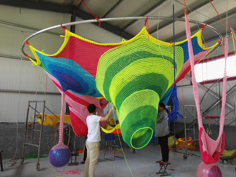 Аттракцион «Авоська» по дороге из Сингапура в Россию!