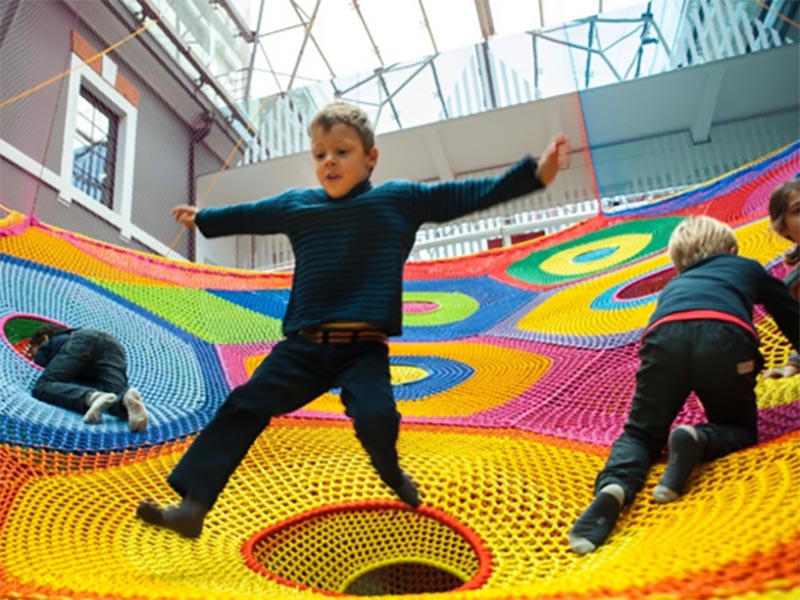 Аттракцион «Авоська» по дороге из Сингапура в Россию!